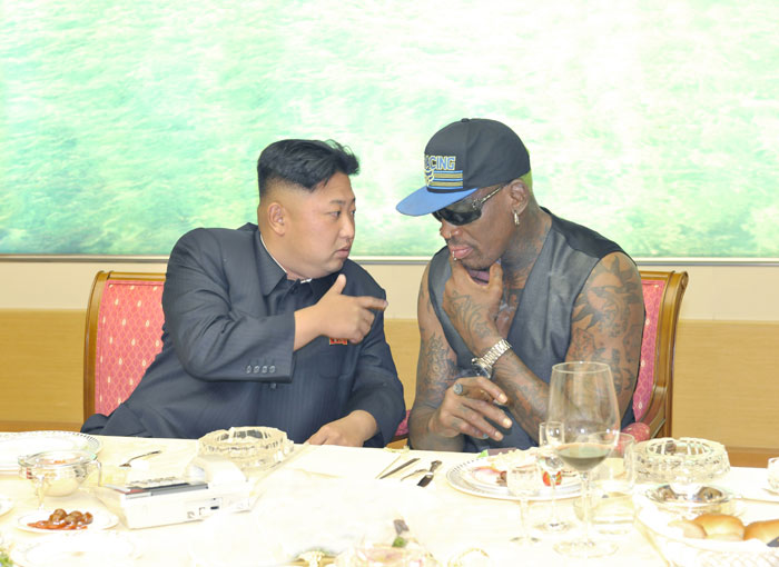 金正恩宴请美前篮球明星罗德曼 并邀其随时访朝