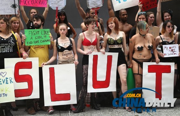 芝加哥：“荡妇游行”呼吁反对性侵犯罪