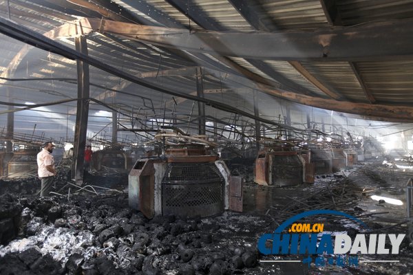 孟加拉又一制衣厂发生火灾 至少10人死亡（组图）