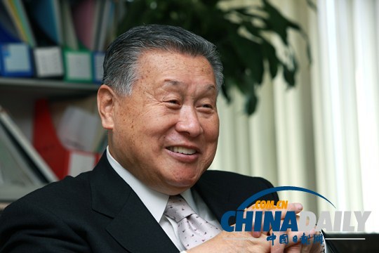 东京知事批安倍干涉奥运人事 曾是橄榄球选手