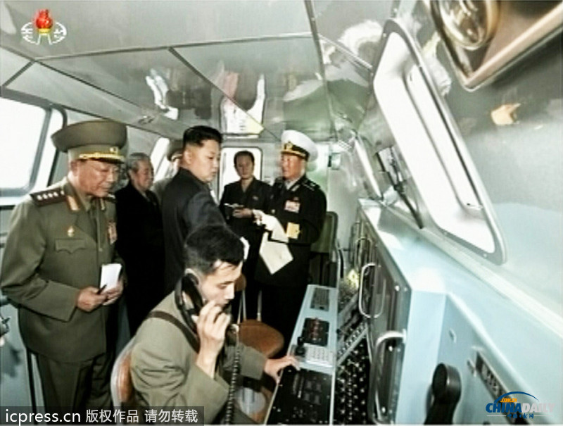 金正恩参观朝鲜最新战舰 指导机动演习