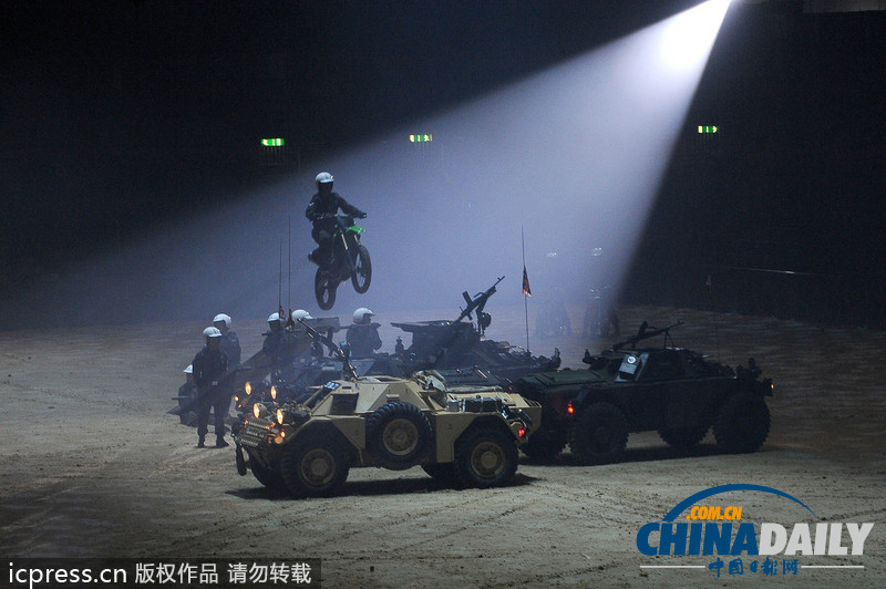 2013届英国军事锦标赛 士兵们各显独门绝技