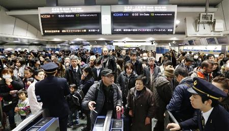 东京地铁站大火大批乘客滞留 暂无人员伤亡报告
