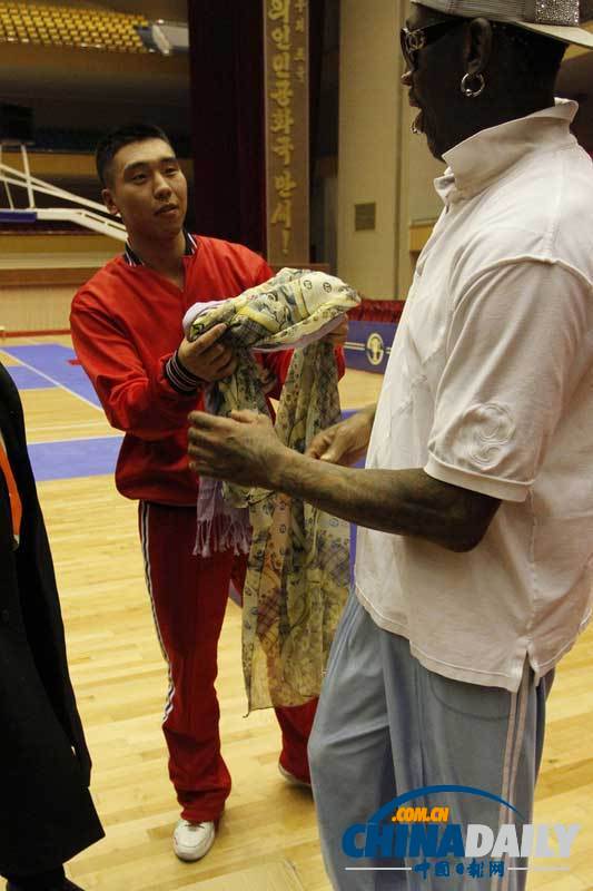 前NBA明星队朝鲜篮球场练习 备战友谊赛为金正恩庆生