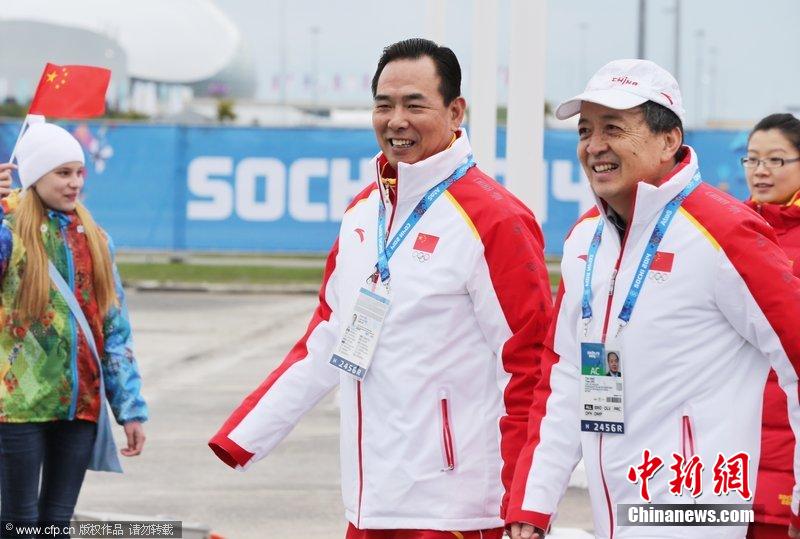索契冬奥会中国代表团举行升旗仪式