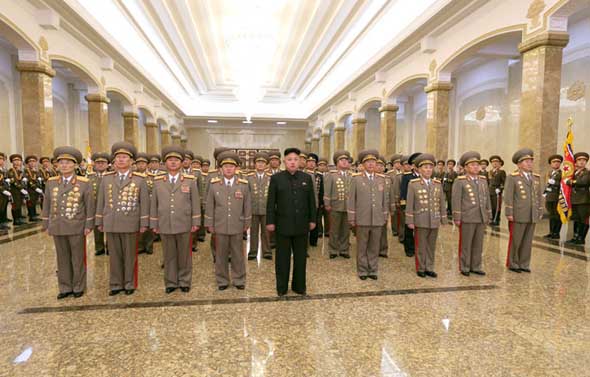 朝鲜人口数量2019_外交部回应 朝鲜逃兵枪杀4中国边民 已提出交涉
