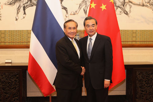 王毅外长同泰国外长敦举行双边会晤
