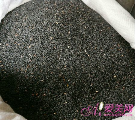 黑芝麻补肾乌发 怎么吃效果好