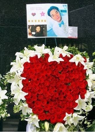 清明佳节别样游 寄托哀思墓园之旅