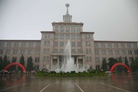 “骑”《战马》 探秘世界著名军事博物馆