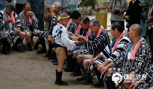 日本奇特民俗：传统夏日祭“光屁股节”