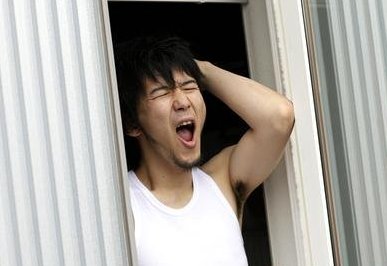 打哈欠为什么会传染 是犯困还是从众心理