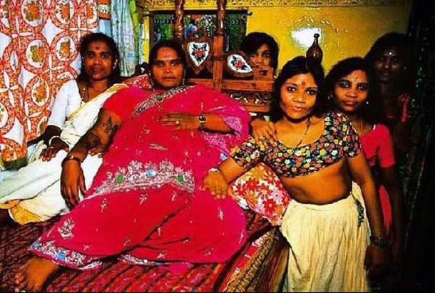 印度“妓女村”地狱般的生活（组图）