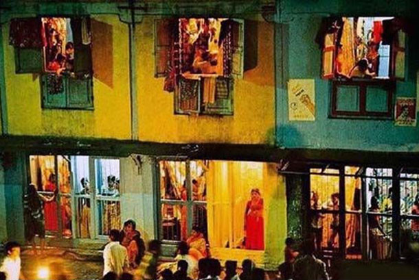 印度“妓女村”地狱般的生活（组图）