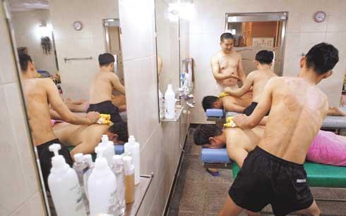 看看韩国百姓桑拿房是啥样？