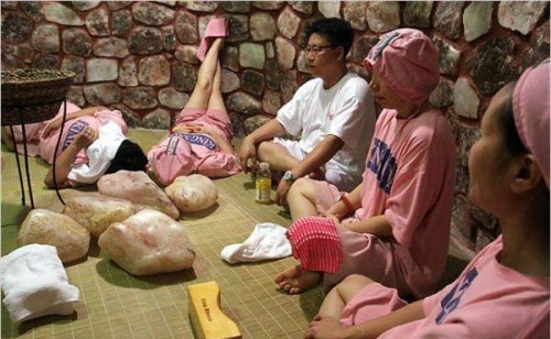 看看韩国百姓桑拿房是啥样？