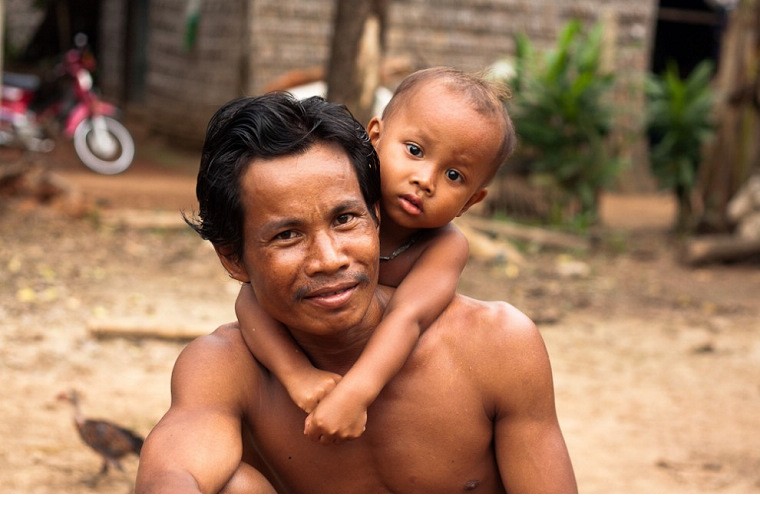 实拍柬埔寨老百姓真实生活 幸福与贫穷、富裕无关