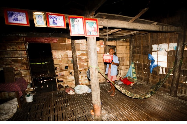 实拍柬埔寨老百姓真实生活 幸福与贫穷、富裕无关