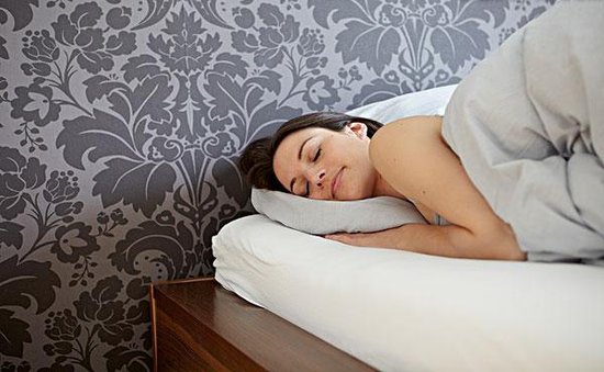 女性养生：女人衰老最快的21睡觉法