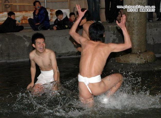 疯狂！揭秘日本人特殊的“裸”文化