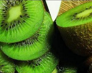 女性养生指南：饮食丰胸法 十种水果有奇效
