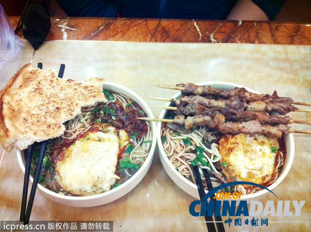 地道新疆美食全攻略：“切糕闹”完胜（组图）