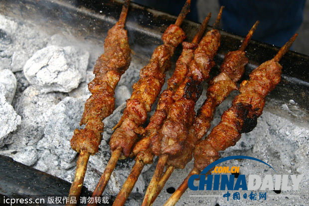 地道新疆美食全攻略：“切糕闹”完胜（组图）