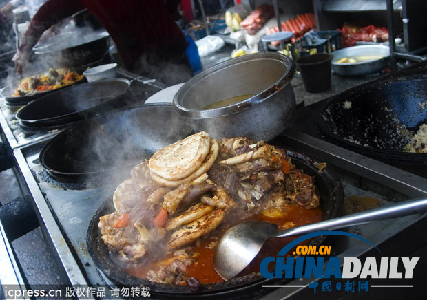 地道新疆美食全攻略：“切糕闹”完胜（组图）