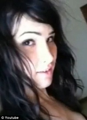 90后帅哥三年变身性感美女千张照片记录 组图