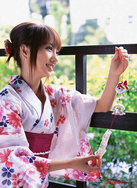 各国女大学生流行什么?美国流行找干爹