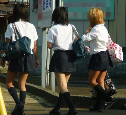 组图：实拍日本女生校服照