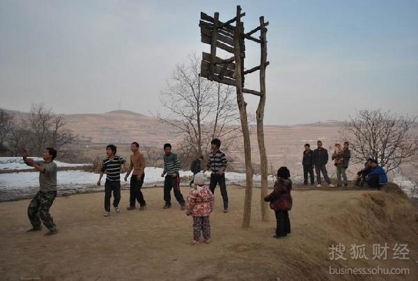 中美穷人生活对比 图片直观展示悬殊差距