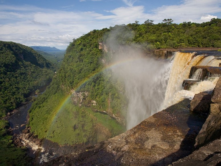 全球最美的14个瀑布景点