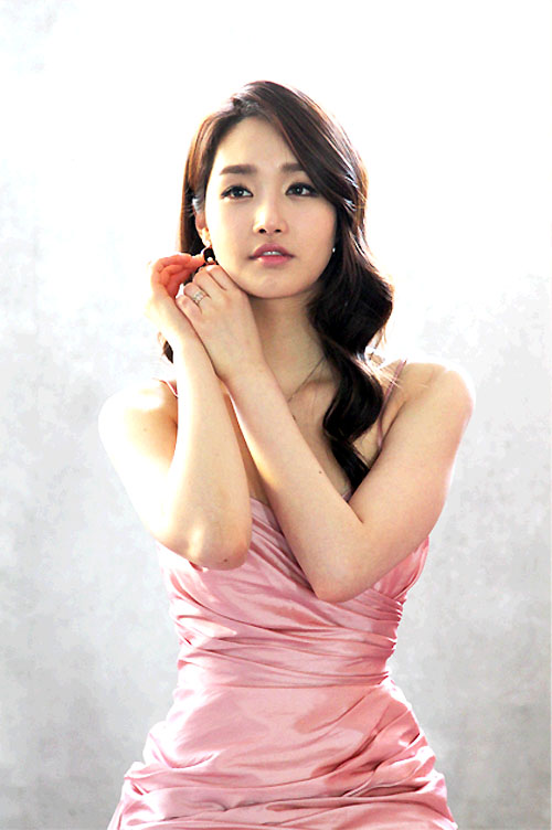 2013韩国小姐选美大赛幕后照曝光 佳丽泳装秀