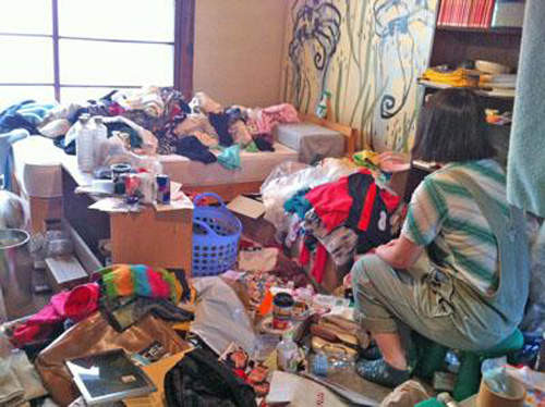 臭又脏pk超邋遢+日本男女生谁是\脏乱王\(图