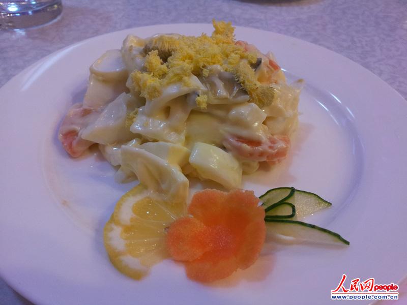 揭秘朝鲜美食之最 探访高人气冷面馆