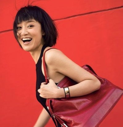 美女主播的大牌包 价格令人咋舌