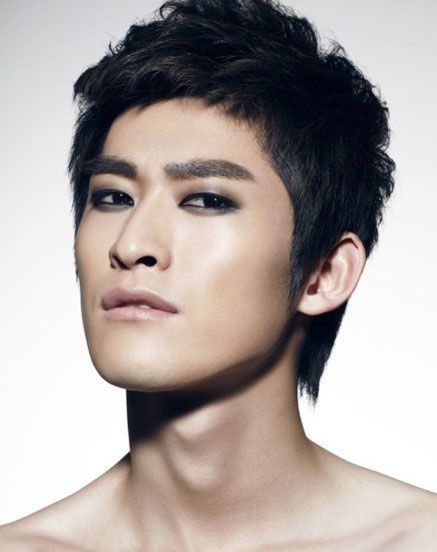 黄晓明木村拓哉 中外男明星烟熏妆PK谁更妖艳