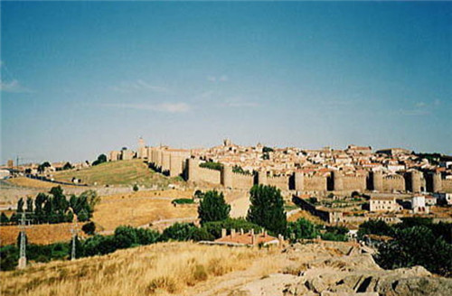 日本网友盘点现实版《进击的巨人》城市