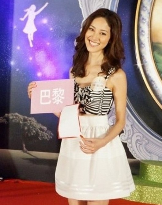 2013香港小姐陈凯琳被指史上最平胸