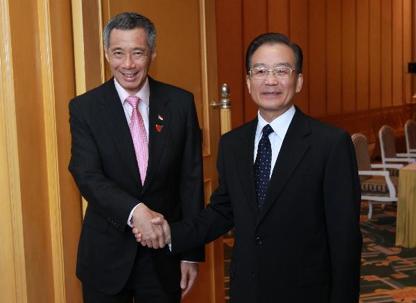 温家宝会见新加坡总理李显龙