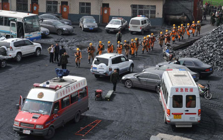 12 dead, 32 trapped after mine blast in Henan