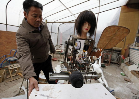 In Shanghai, homage to China's peasant inventors