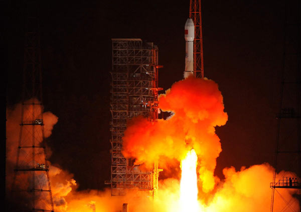 China launches new data relay satellite