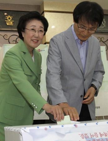 South Koreans vote in regional elections