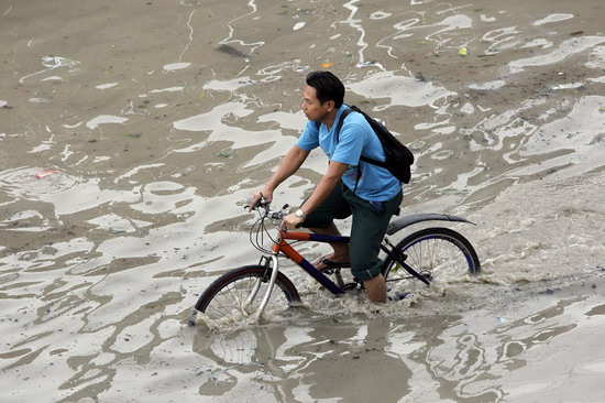 Typhoon Conson hit Las Pinas, Manila
