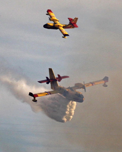 Wildfire rages in southern France
