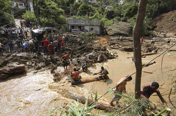 Death toll in Rio storms reaches 257