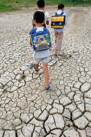 干旱缺水拖中国经济发展后腿