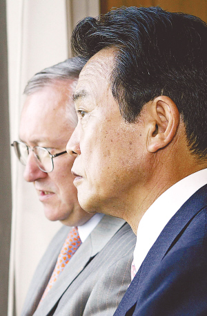 学美国指手画脚 日本四处阻拦对华军售